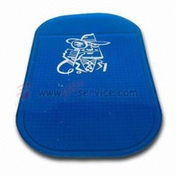 Protiskluzová podložka do auta