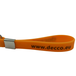 Breloc personalizat din silicon cu text imprimat